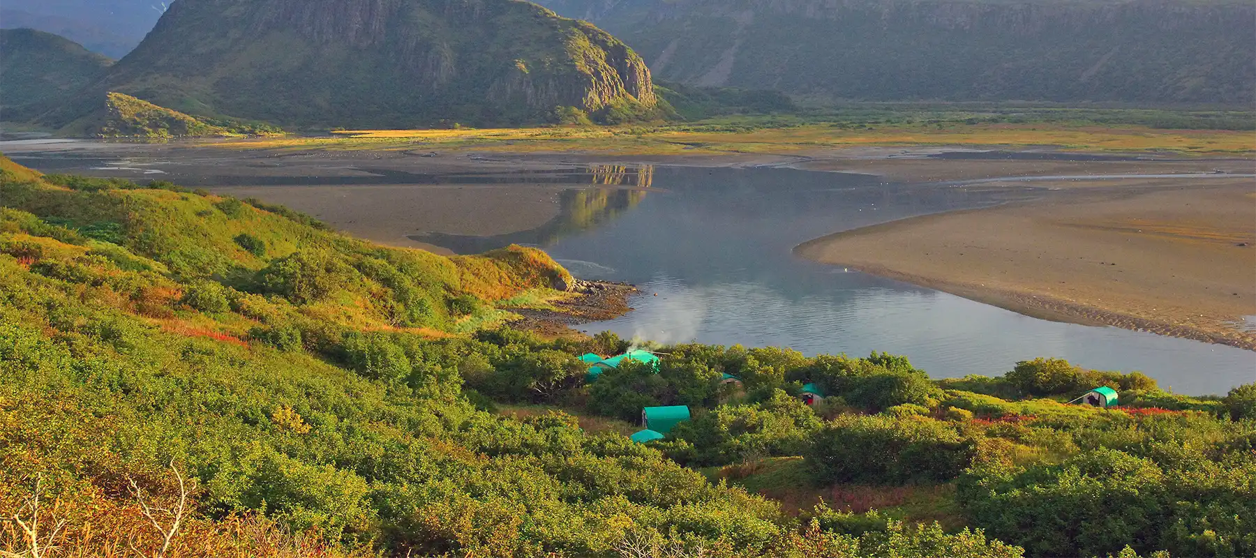 Alaska Wilderness Safari lodge photo