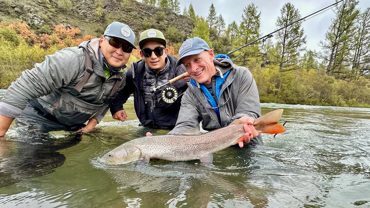 Eg-Ur Taimen Camp lodge photo