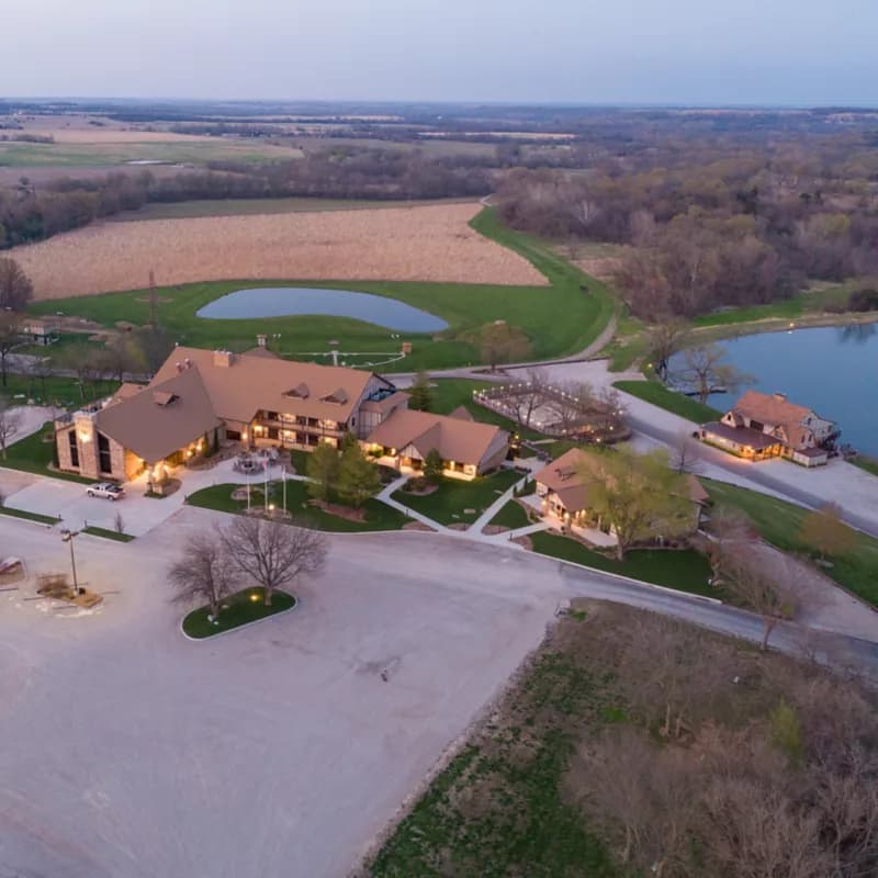 Flint Oak Ranch lodge photo
