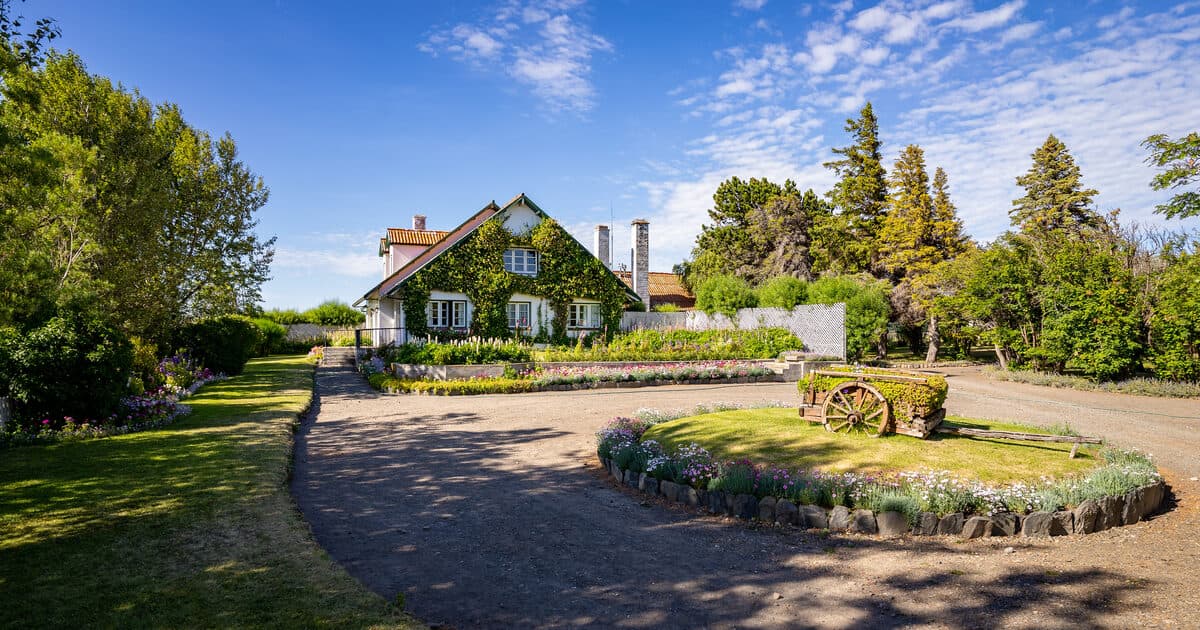 Glencross lodge photo
