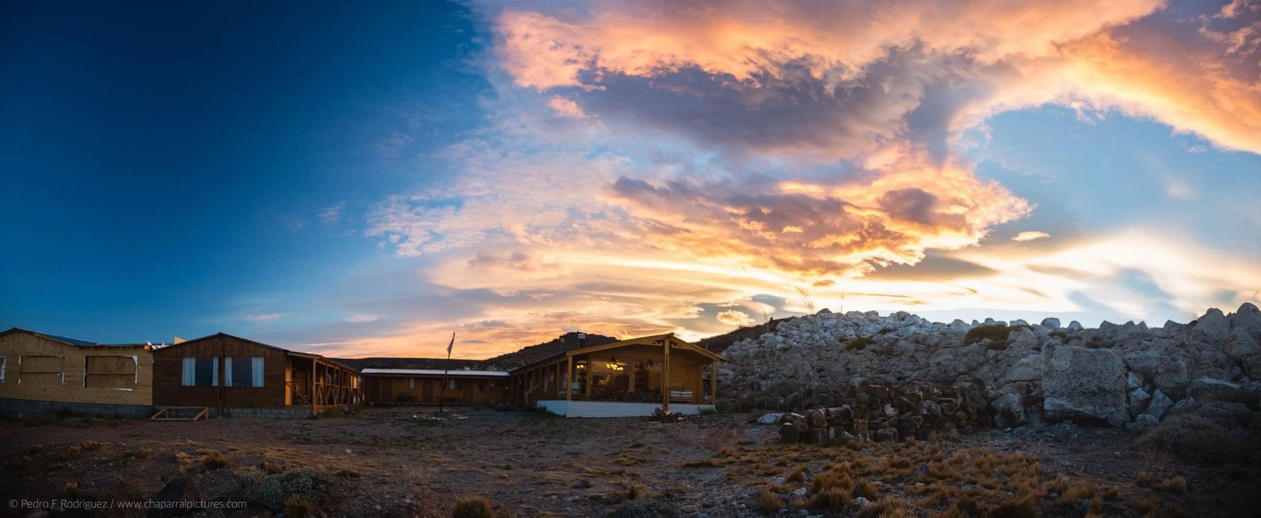 Jurassic Lake Lodge lodge photo